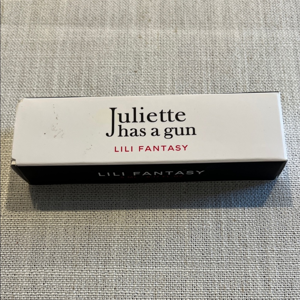 Juliette Has a Gun Lili Fantasy Perfume